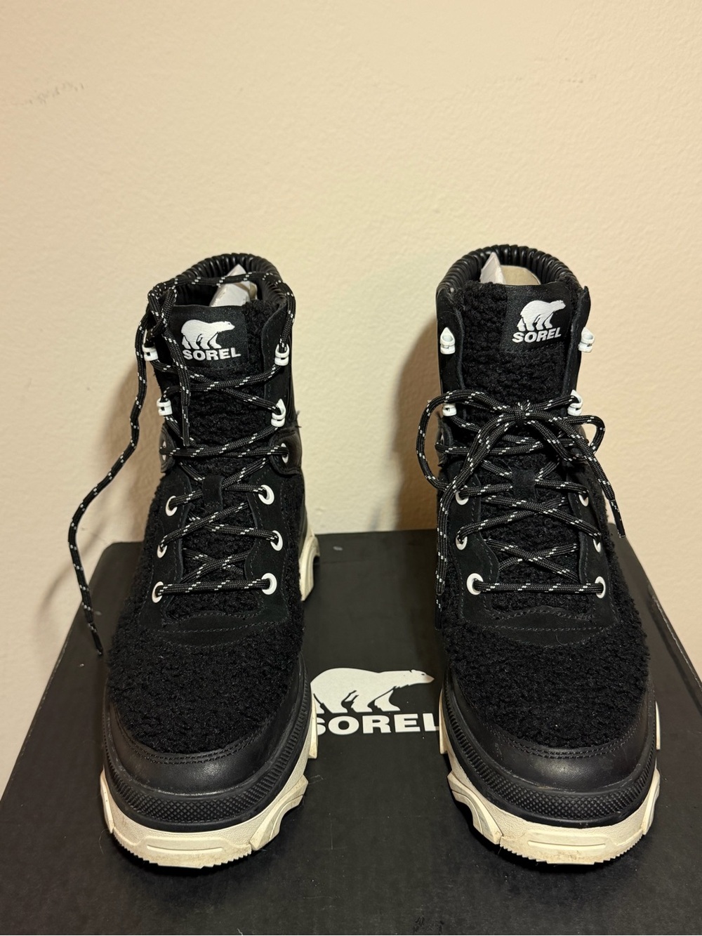 Sorel Men's Black and Cream Lace-Up Winter Boot